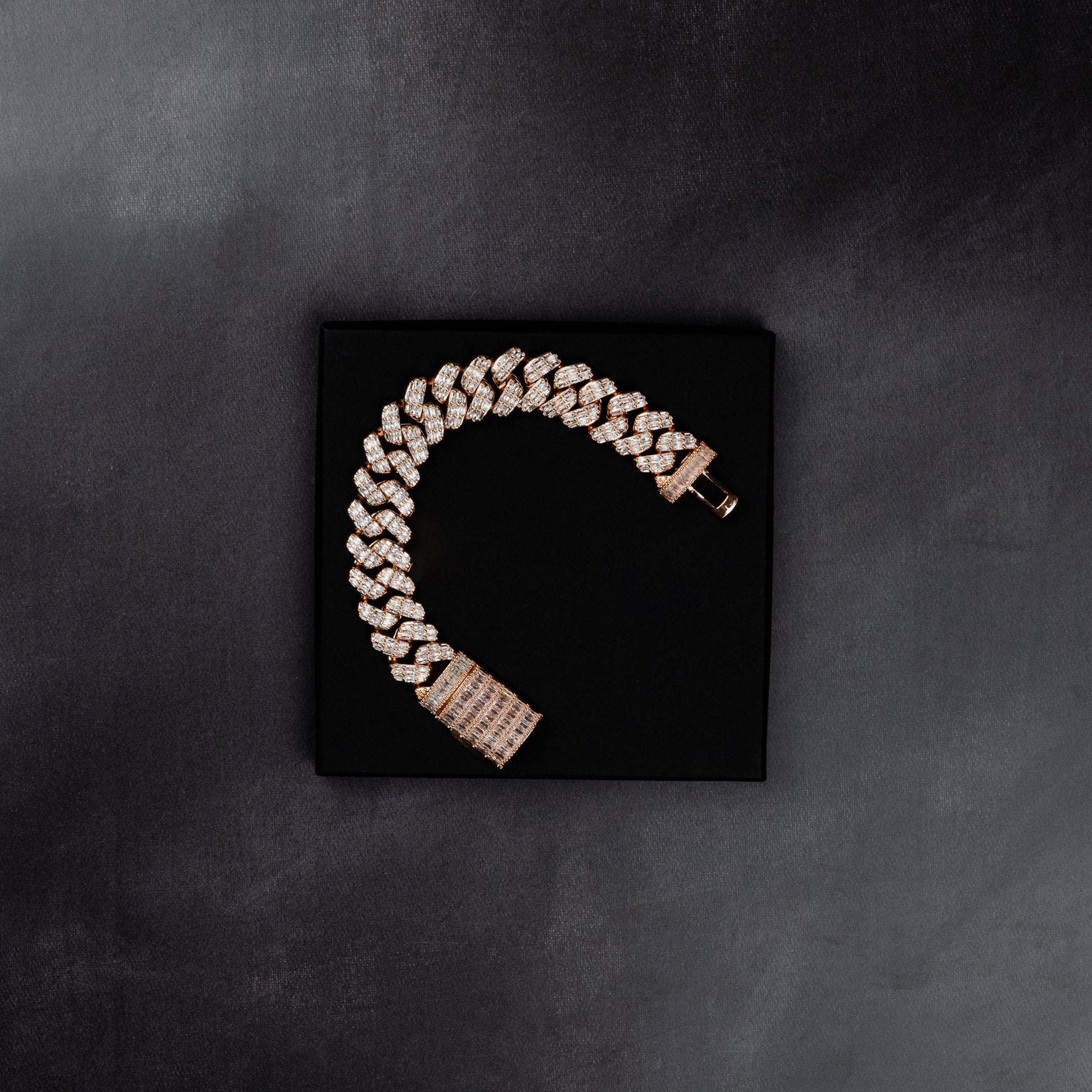 20mm Baguette Prong Bracelet