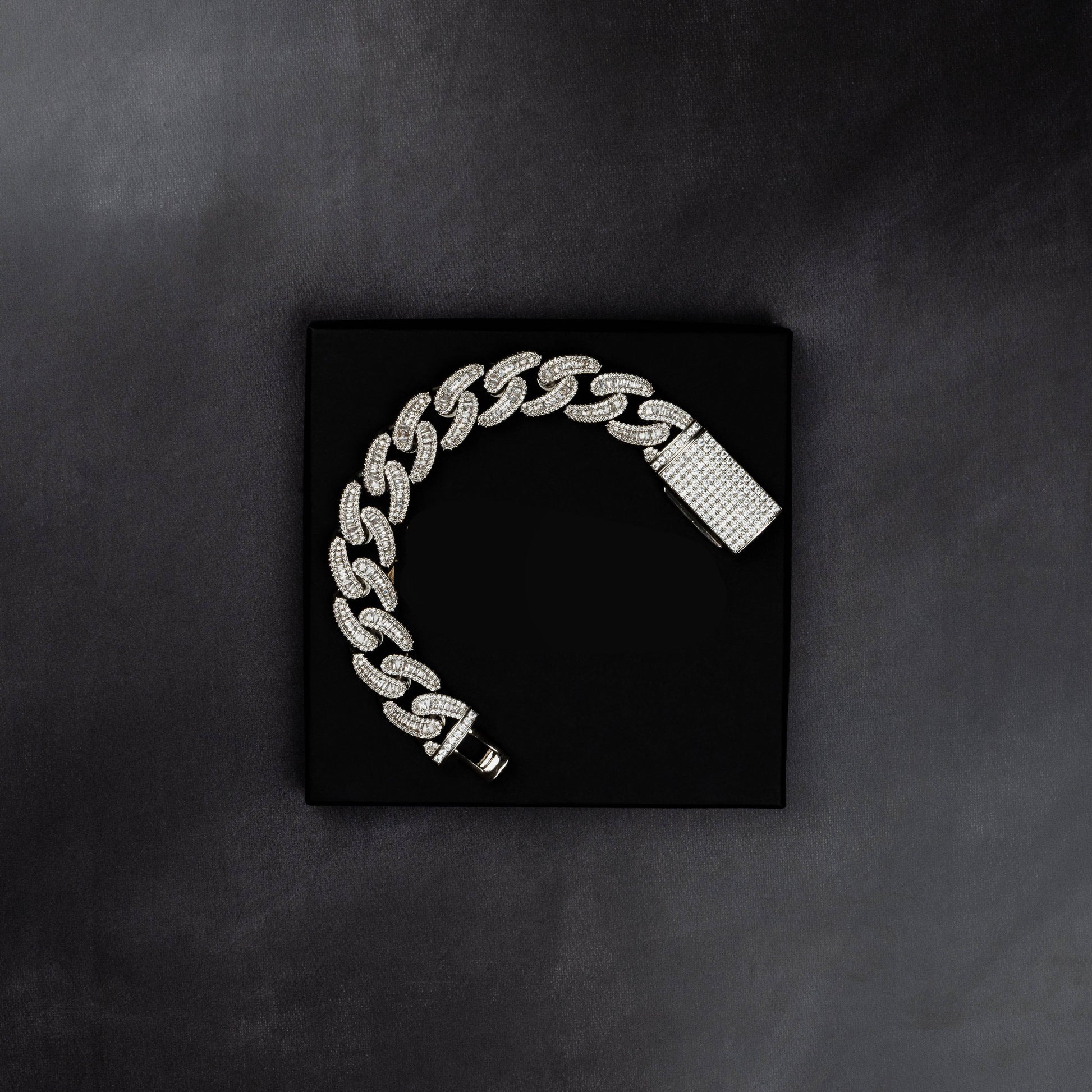 18mm Baguette Bracelet